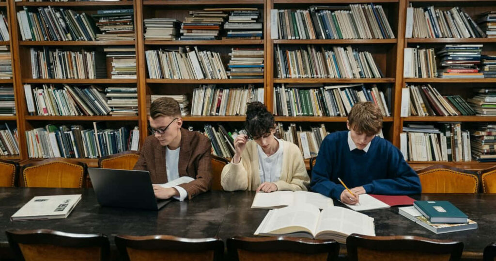 Globale Jugendstimmen definieren moderne Bücher neu